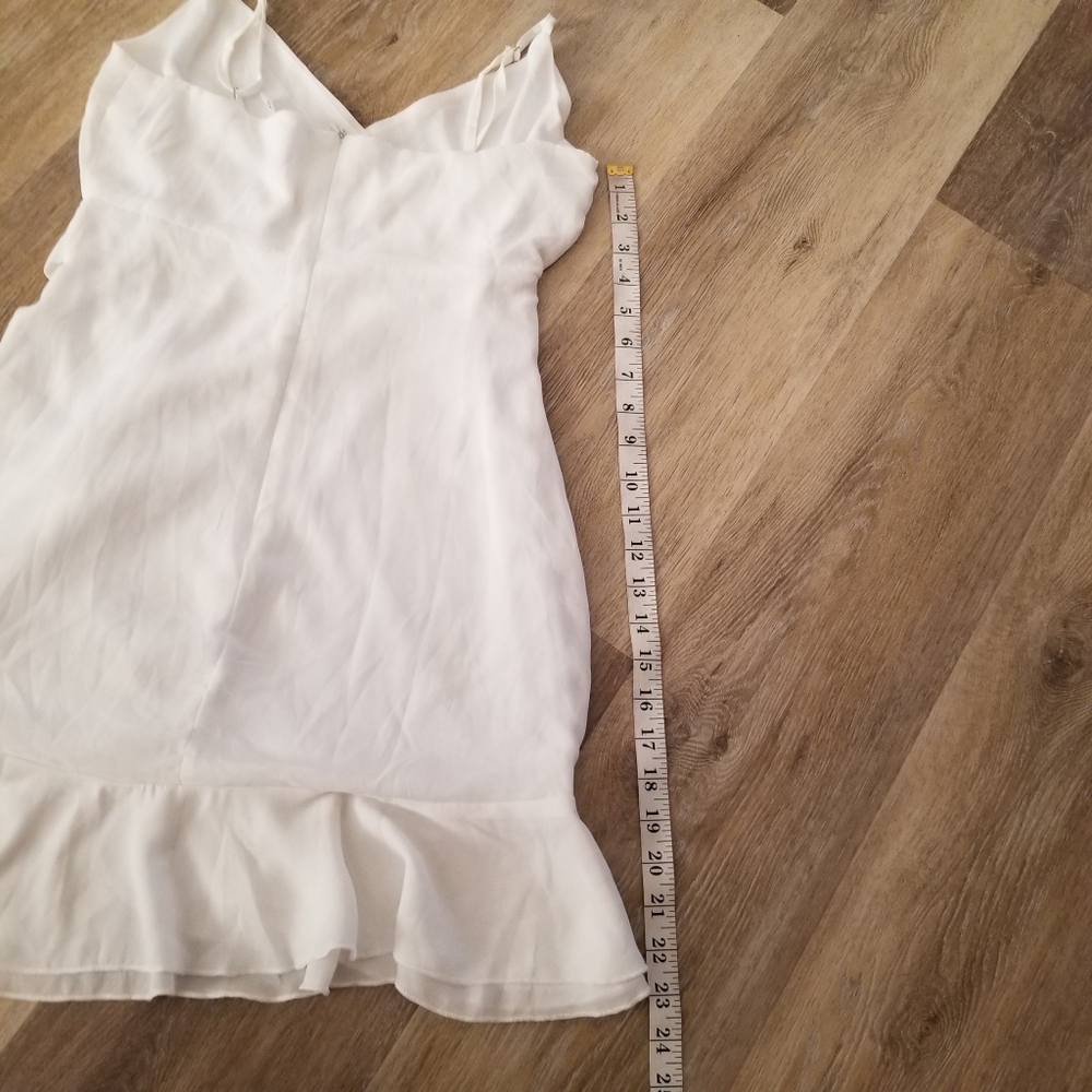 Lucy In The Sky White Ruffle Wrap Mini Dress Size Medium - Picture 9 of 12
